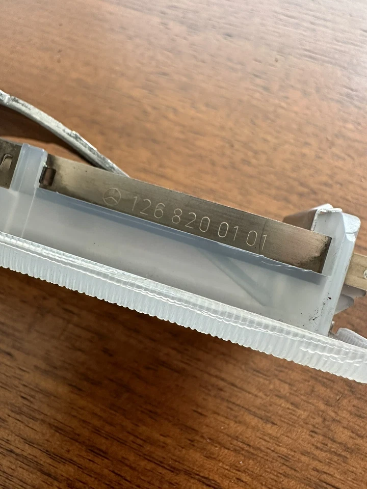 Conjunto de luces domo interior trasero mercedes w126 300sd 300sel 300se 500sel 560sel Foto 2 de 3