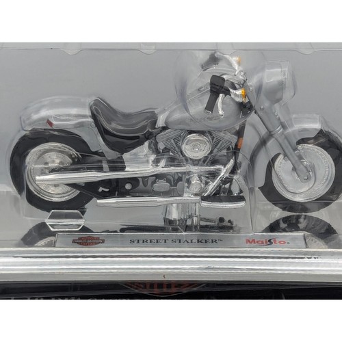 Harley Davidson Street Stalker Diecast Model Maisto 1:18 Scale Silver On Base - Picture 2 of 9