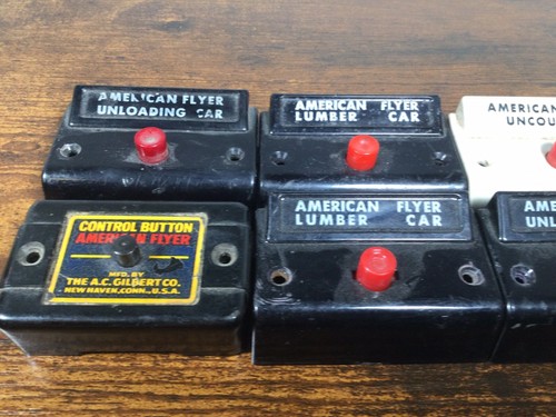 (6) AMERICAN FLYER CONTROL BUTTONS Lumber Car Uncoupler Unloading Car Vintage - Picture 2 of 4
