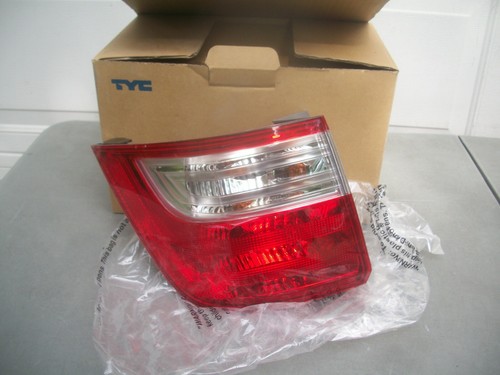 SE ADAPTA A: ODYSSEY 11 12 13 LUZ TRASERA DERECHA TYC RECAMBIO NUEVO - Imagen 1 de 3