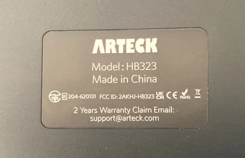 Arteck Keyboard HB323  Bluetooth MAC and PC  complete with Gel Wrist-Rest - Image 4 of 4