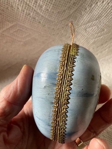 ANTIKES DEUTSCHES EI OSTERN WEIHNACHTSSCHMUCK - BLAUER HASE DRESDEN BORTE - Bild 4 von 22