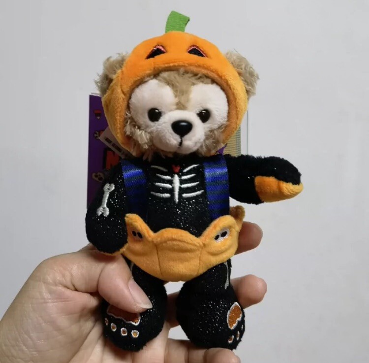 Authentic Disney 2022 Duffy Bear Plush keychain Halloween pumpkin