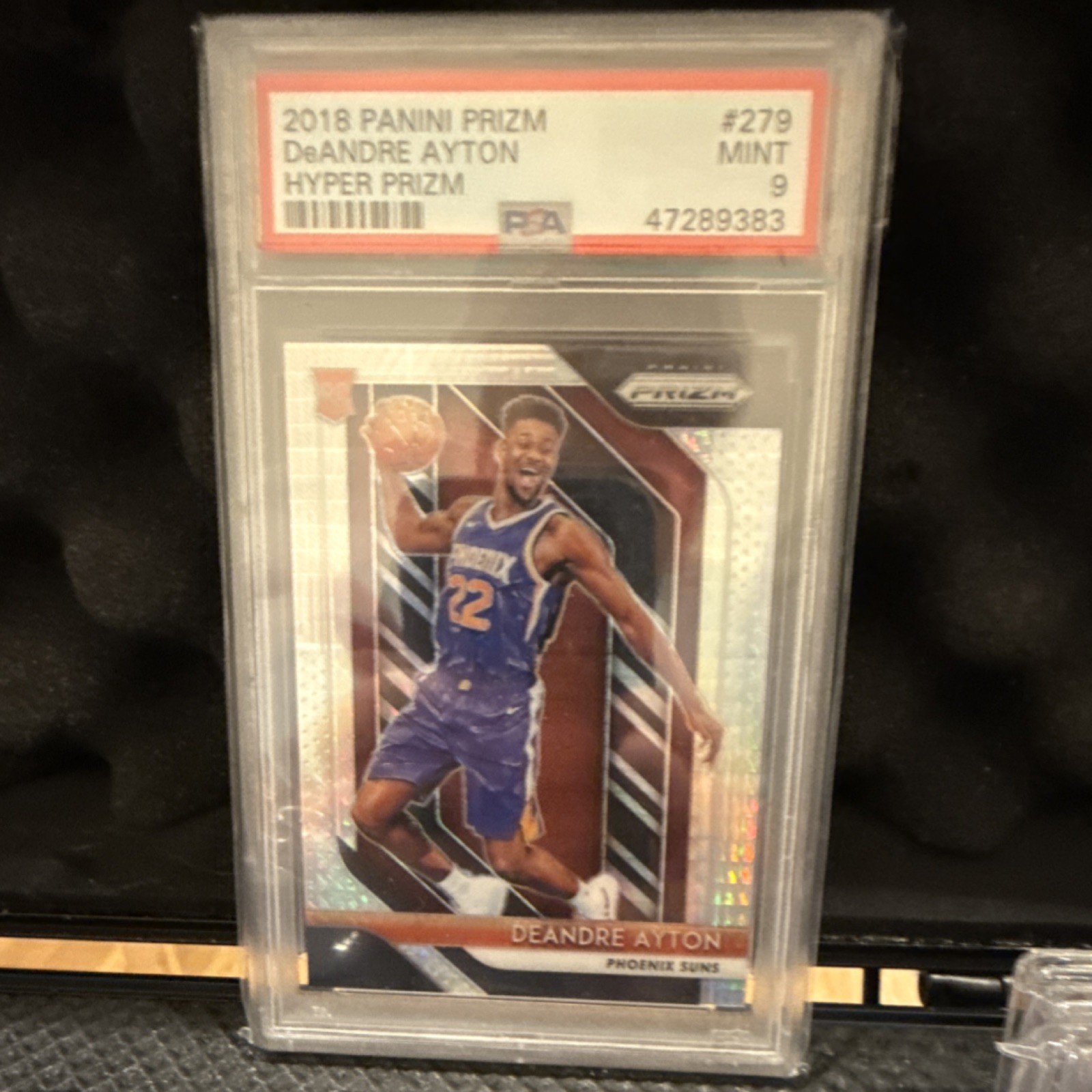 Panini 2018-19 Prizm Deandre Ayton #279 Hyper Prizm PSA 9 Phoenix Suns Rookie