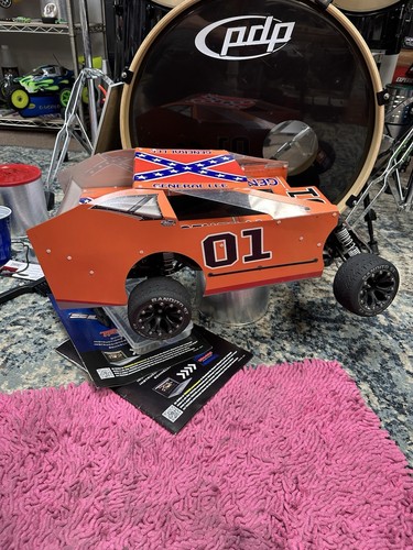 Nice Losi LST 1/8 4WD Dynamite Mach 427 .26 Orange Cooling Head ๐ฅ๐งจ - Picture 14 of 22