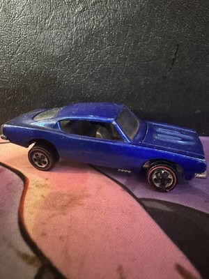 Hot Wheels Redline 1967 CUSTOM BARRACUDA  Blue w/Grayish Brown Interior USA