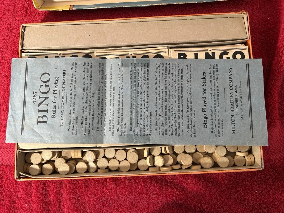 Vintage 1936 Bingo Card Set Milton Bradley complete set Wooden Numbers & markers - Image 4 of 4
