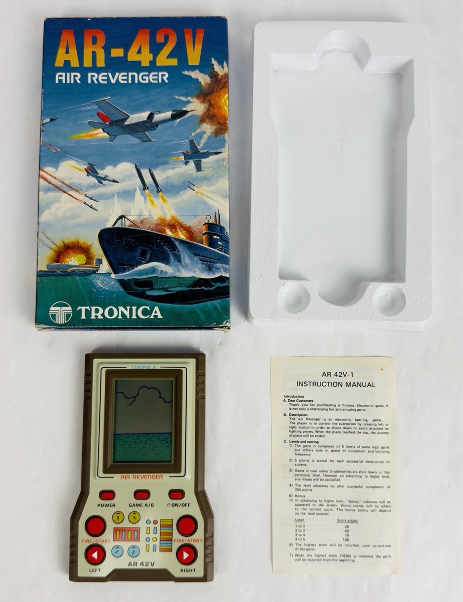 LCD GAME AR-42V AIR REVENGER Handheld Game & Watch Tronica