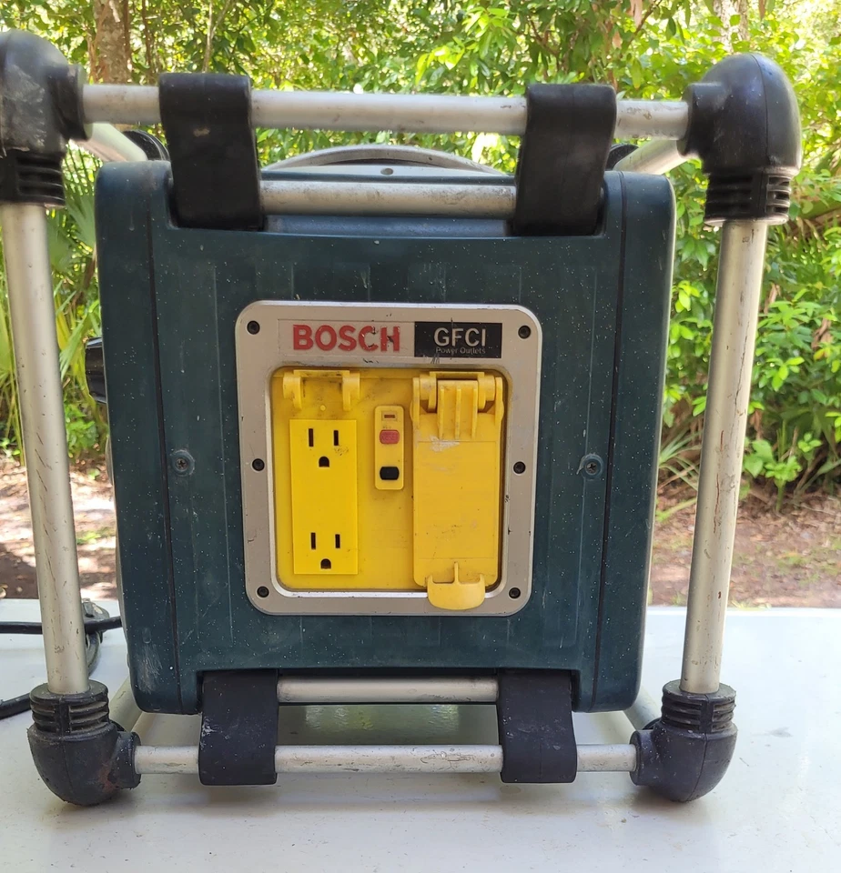 RÁDIO BOSCH PB10-CD VENDER PEÇAS NÃO FUNCIONANDO OU REPARAR LEIA A DESCRIÇÃO - Imagem 3 de 4