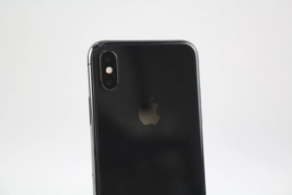 Apple iPhone X (Unlocked) A1901 64GB Space Grey  Grade B Boxed - Image 3 of 4