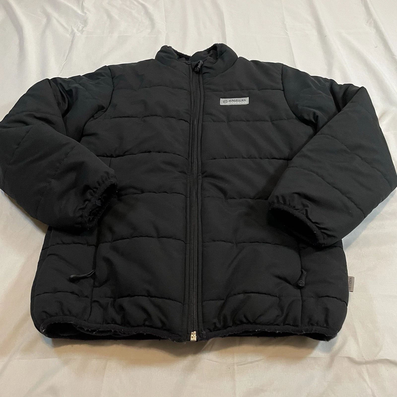 Magellan Outdoors Black Full Zip Lined Hooded Puffer Jacket Boys Size Medium
Opens in a new window o