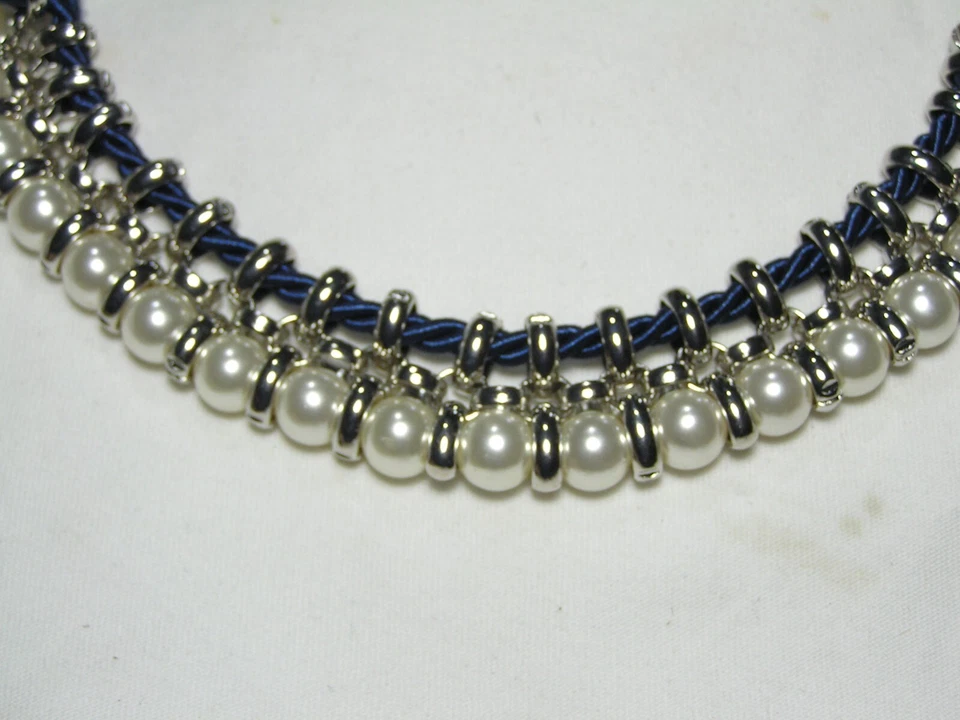 ...Nuevo PARK LANE...Color Plata, Perlas Imitadas, Collar Cuerda Azul... Foto 3 de 4