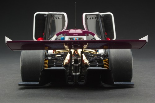 Exoto 1:18 | 1988 TWR Jaguar XJ-R9 LM | Winner, 24 Hours of Le Mans | Works Team - Picture 10 of 12