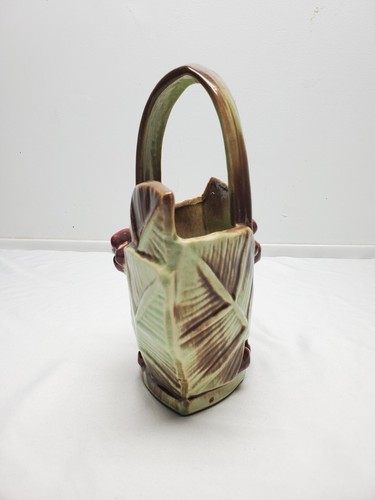 Vintage McCoy Pottery Berries & Leaves Art Handled Basket Vase Or Planter 1940s - Picture 4 of 9