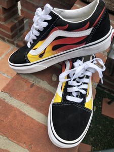 womens old skool vans size 4