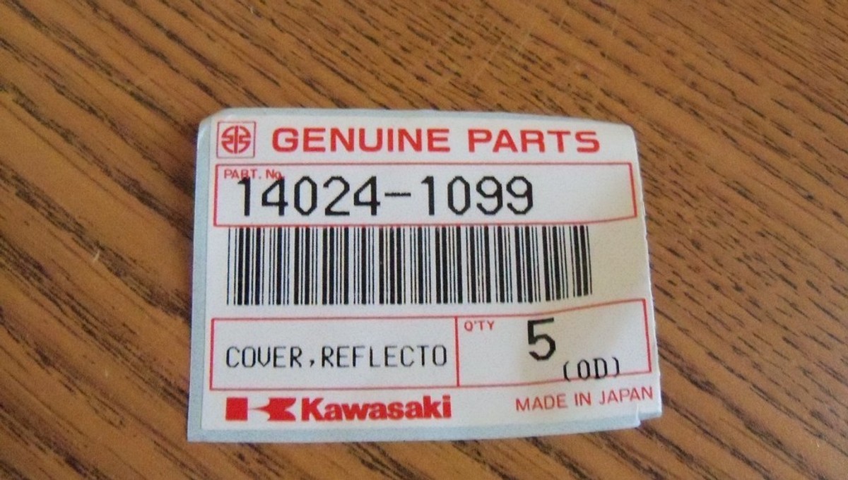 NOS OEM Kawasaki RH Front Reflector Cover ZX1000 1986-1987 Ninja