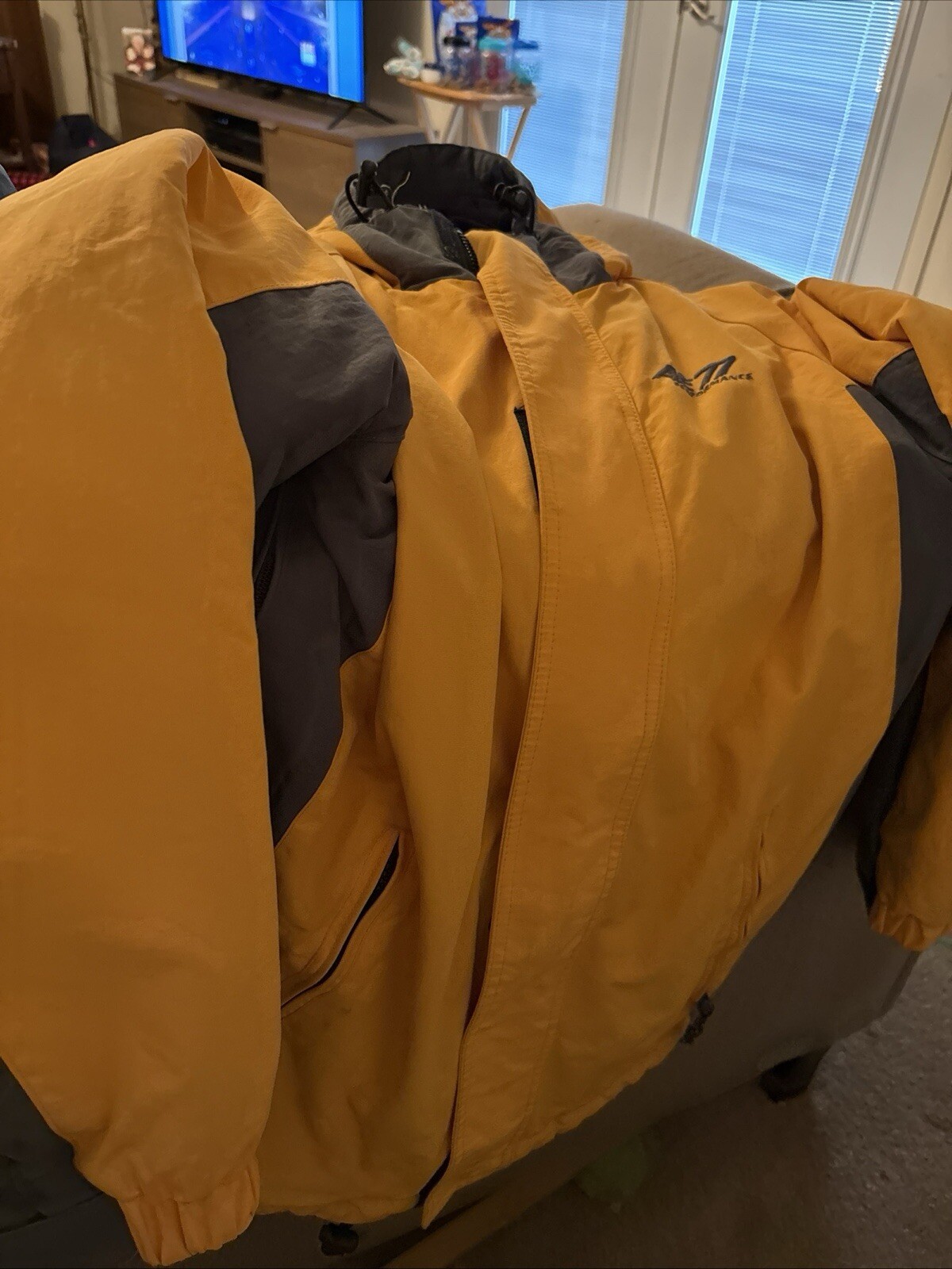 American Eagle AE77 Performance Jacker Goldor Yel… - image 17