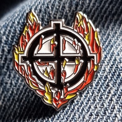 Fiery Celtic Cross badge - 20mm  diameter 