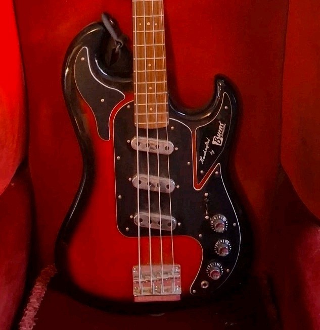 Burns Marquee Club Bass in Red Sunburst