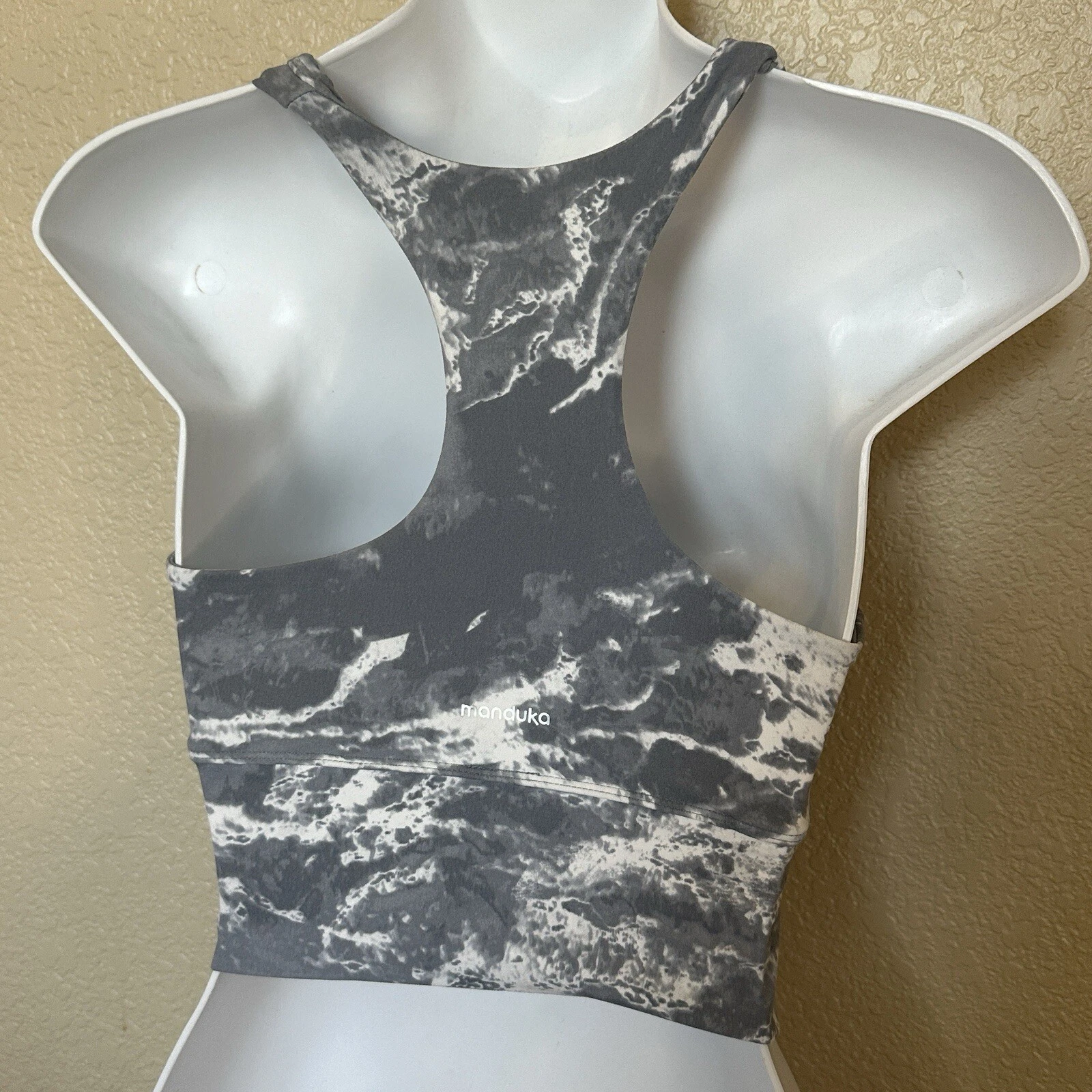 manduka aurora racerback front cut out tank-bra