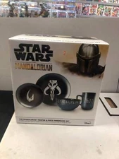 Ukonic UKONIC STAR WARS THE MANDALORIAN 8 PIECE DINNERWARE SET EXCELLENT CONDITI