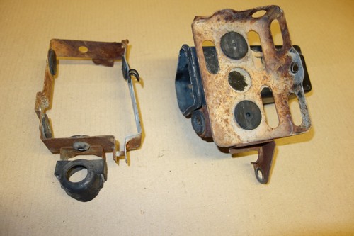 Honda FT500 FT 500 PC07 1982 varios soportes de cuadro monta batería - Imagen 2 de 5
