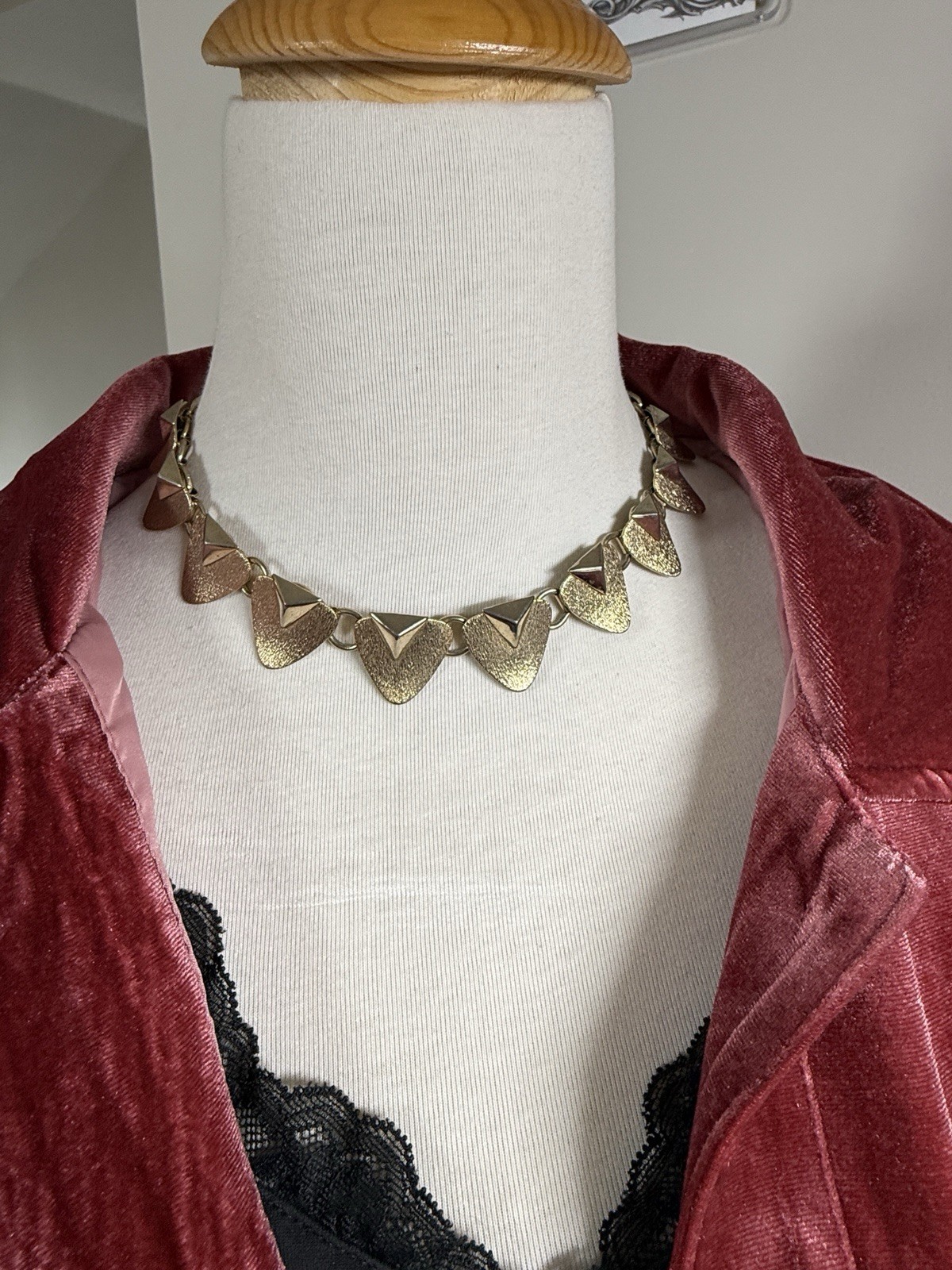 Napier VTG Unsigned Necklace Triangular Leaf Gold… - image 7