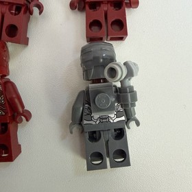 Lego Attack on Avengers Tower 76038 76108 76032 76031 Iron Man Marvel Minifigure