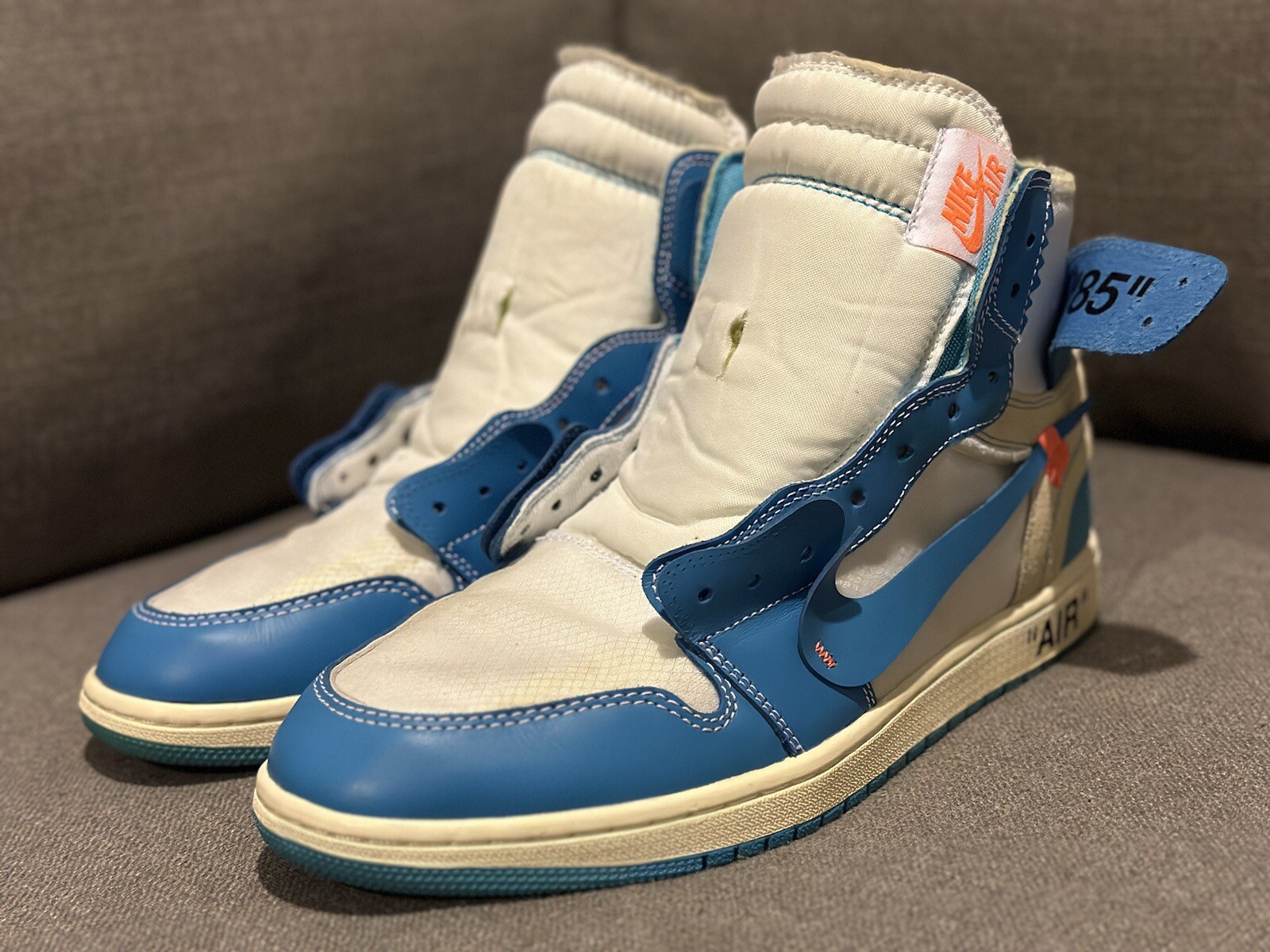 Off White x Nike Air Jordan 1 Retro High UNC Uomo Taglia 12