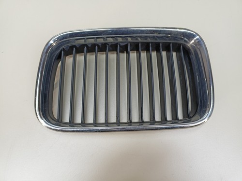 Kühlergrill Frontgrill Grill Ziergitter Vorne Links BMW 3er E36 8122237