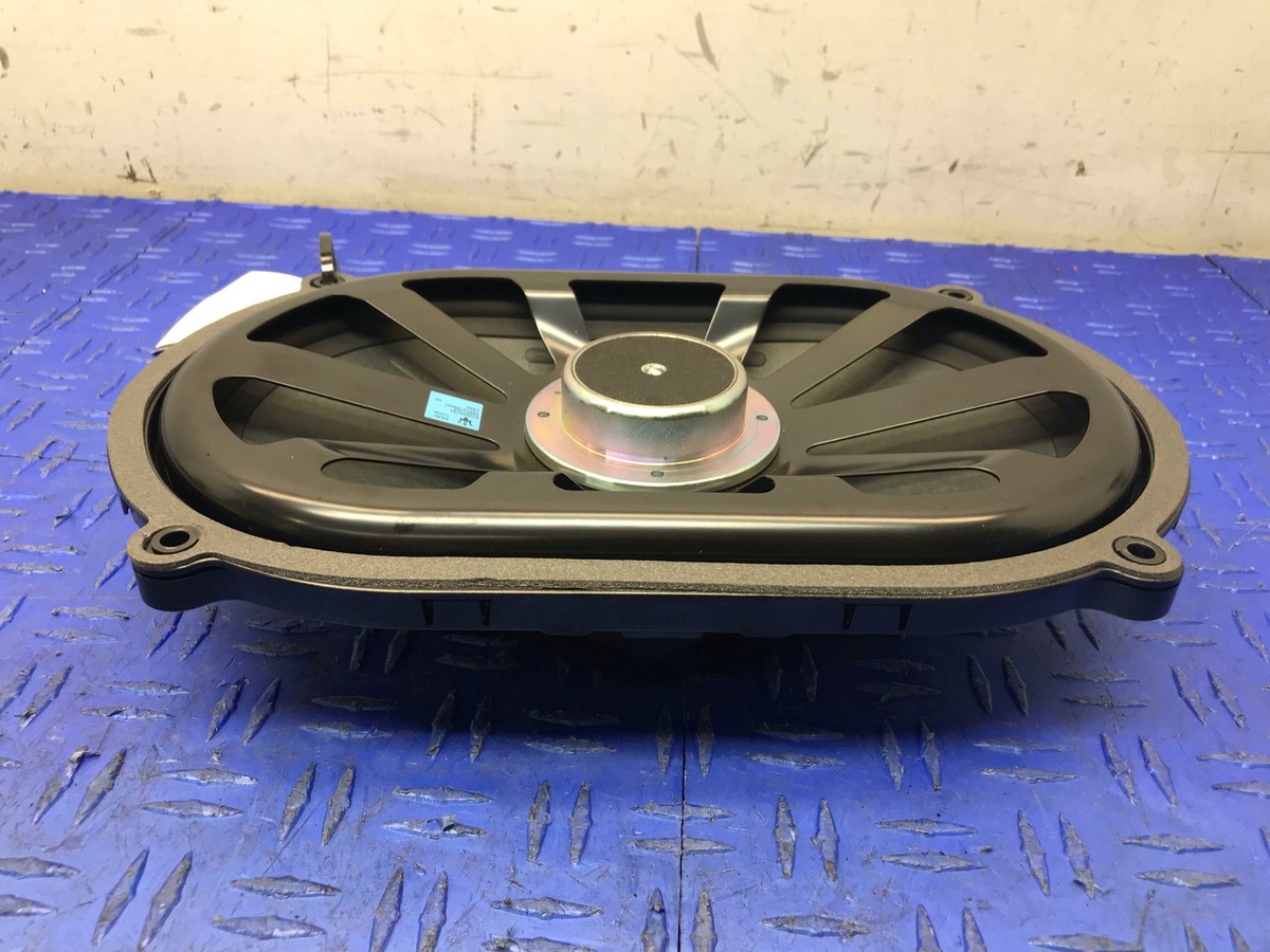 2013 - 2020 MASERATI QUATTROPORTE M156 REAR LID DECK SUBWOOFER 