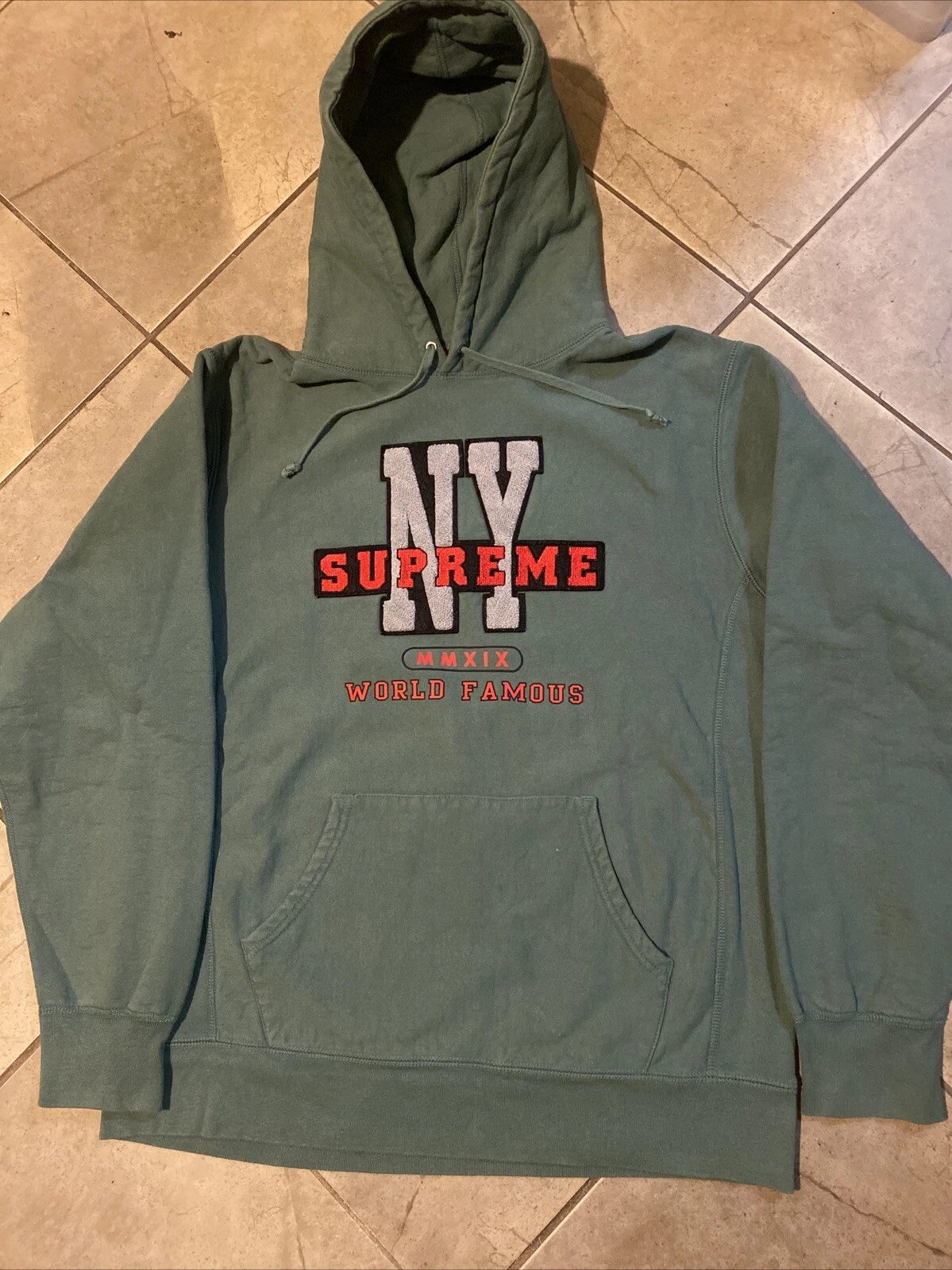 Sweat à capuche Supreme Hoodie 19aw NY XL coton vert occasion