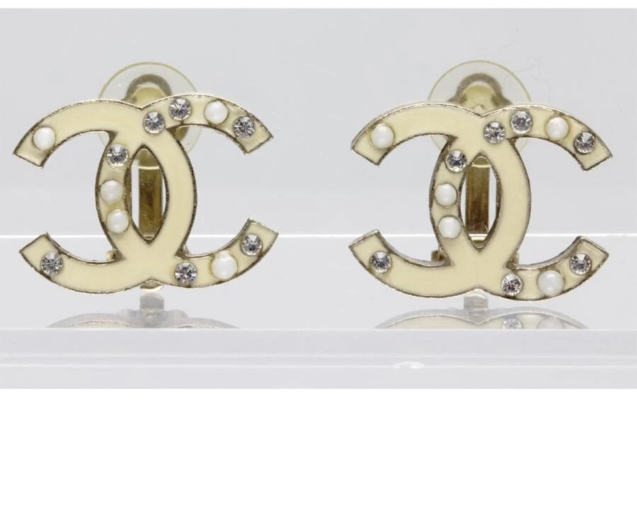 Chanel 2024 white earrings