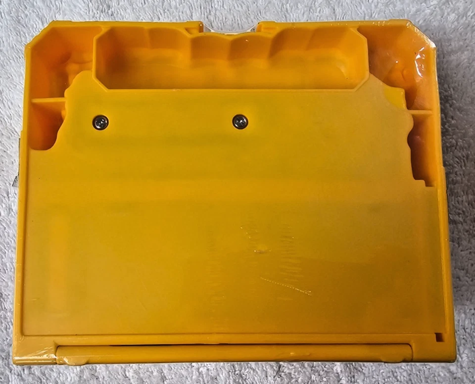 NEW 2001 Matchbox “MB Garage” Pop-Up & Go Fold-N-Go Playset w/ Tow Truck  SEALED - Image 3 of 4