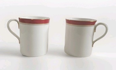 Two Royal Worcester Howard Ruby 3 5/8'' Mugs Made In England Fine Bone China 1982