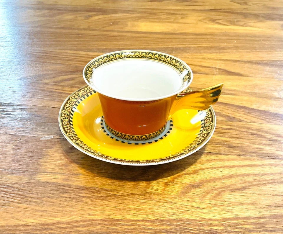 Rosenthal Versace "Medusa" taza de té de café rojo y platillo impresionante taza Versace Foto 4 de 4