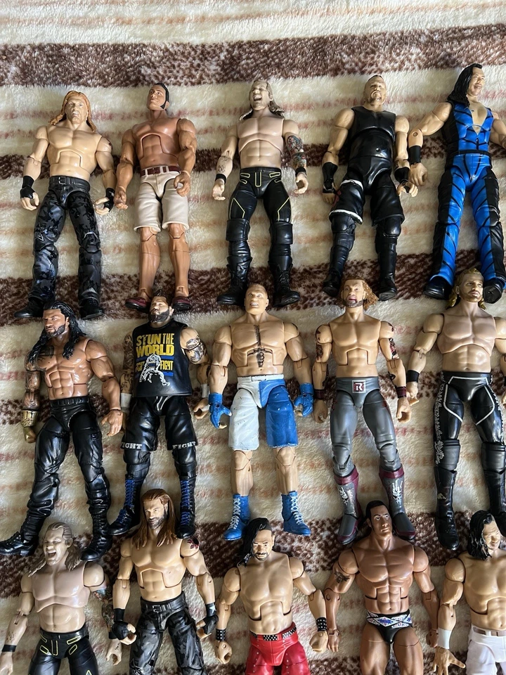 Lote de 23 figuras de lucha libre coleccionables WWE y AEW Foto 2 de 4
