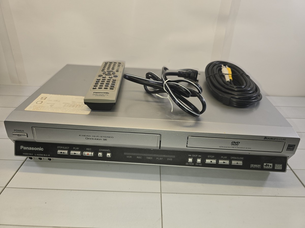 Panasonic PV-D4745 4 Head VHS/DVD Combo w/ Remote! AV Cord **READ
