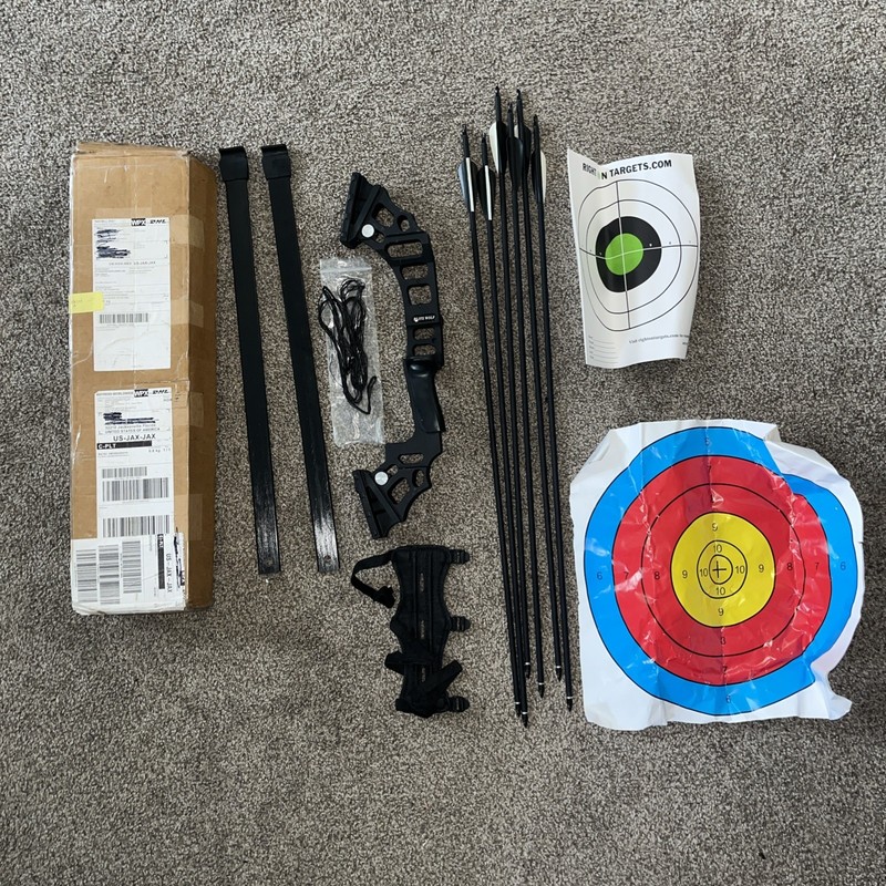 AME Archery Blitz Wolf Full Metal Riser Recurve Bow Set with 6 Arrows 