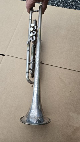 VINTAGE C.G. CONN 58B SILVER TRUMPET WITH MOUTHPIECE AND CASE