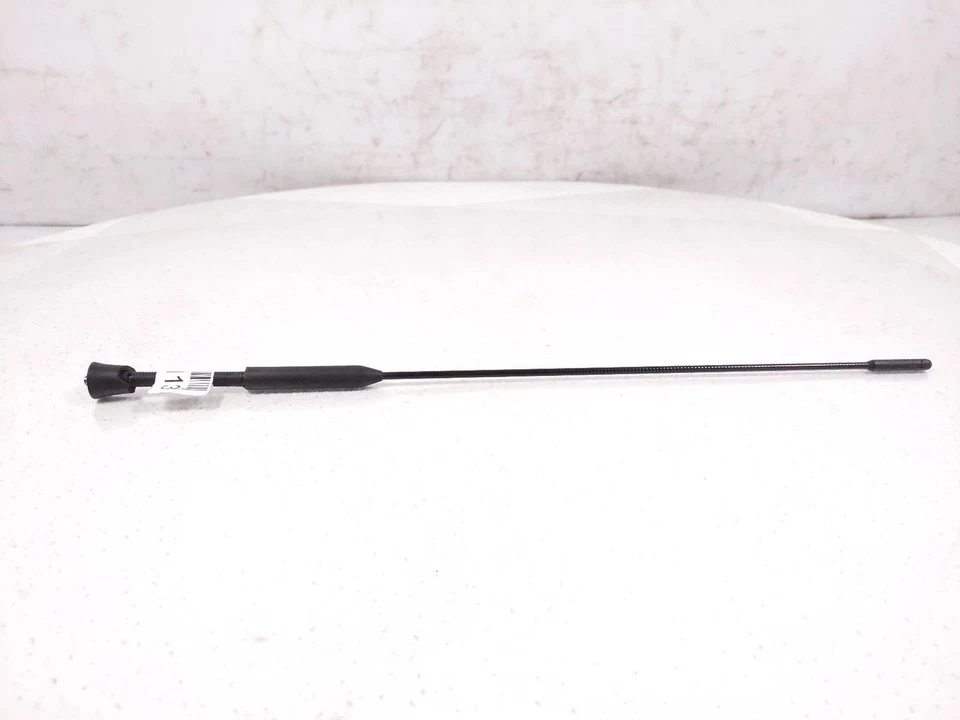 2003-2009 Nissan 350Z Passenger Quarter Mtd Antenna 28215-9V500 - Image 3 of 4