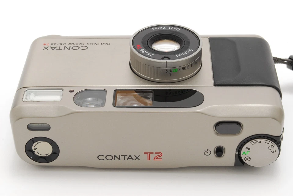 Contax T2 Titan Silver 35mm Point & Shoot 35mm Film Camera with Case From JAPAN - Image 4 of 4