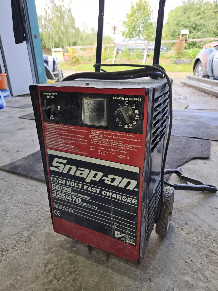Snap on car battery on sale charger