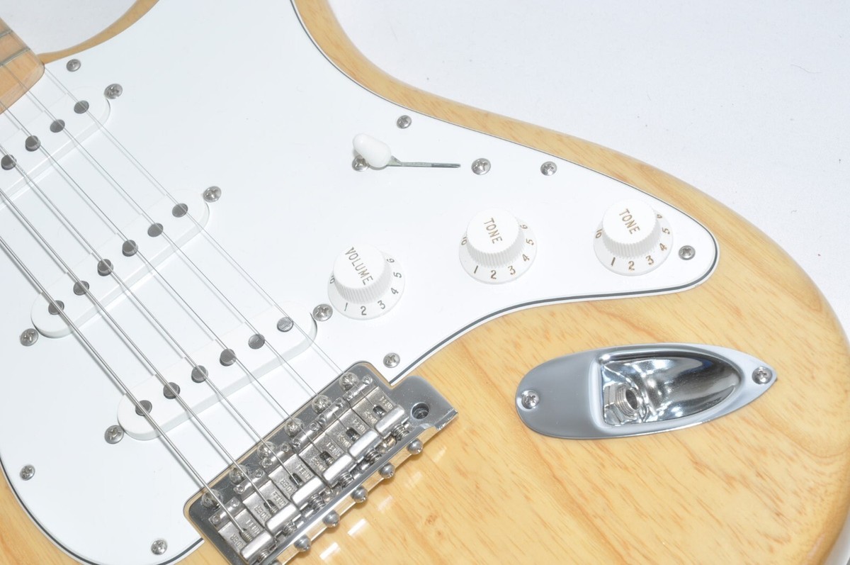 ギター Fender 70s Stratocaster Fender Classic Series '70s Stratocaster | Reverb