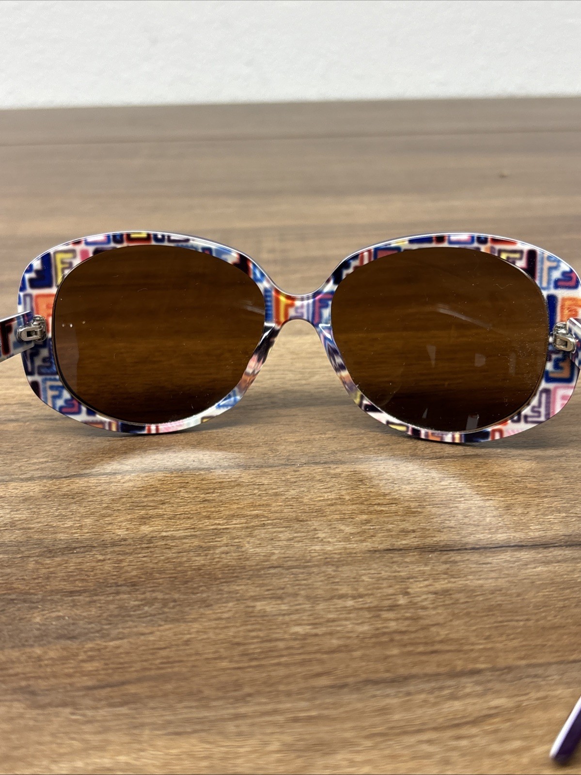 Fendi Monogram Pattern Sunglasses FS5085 - image 5