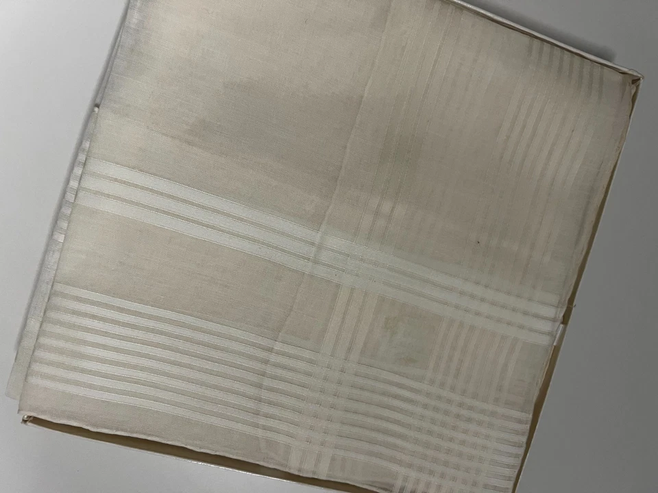 Rare Vintage Italian Pure Linen Handkerchiefs - Hand Sew Rolled Hem - Image 3 of 4