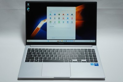 Samsung Galaxy Book4 15.6'' FHD Laptop Core 7 16GB 512GB Silver