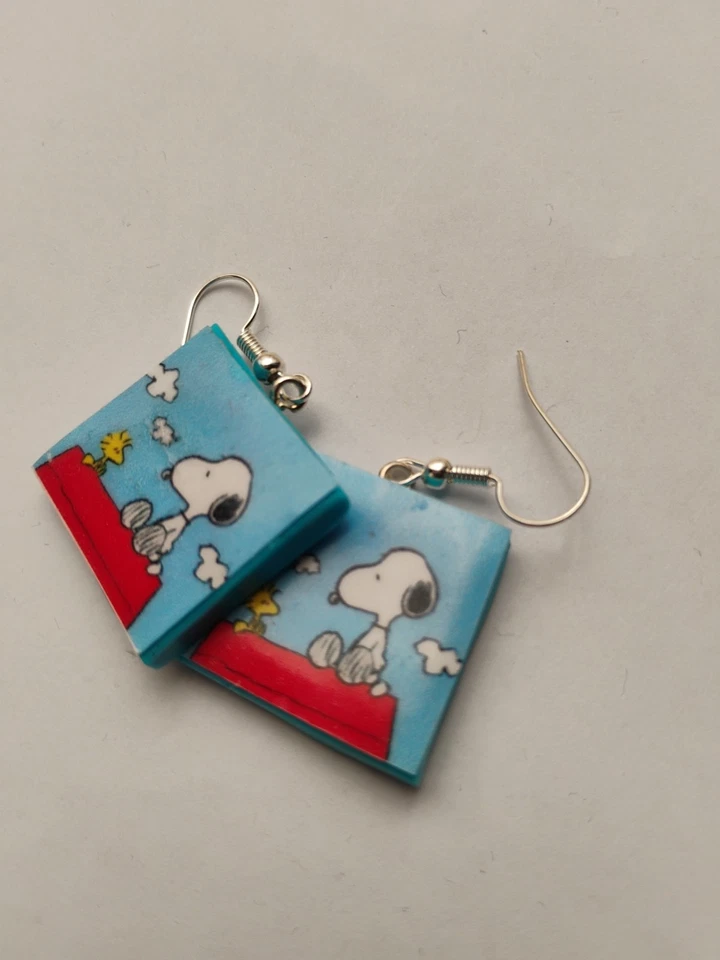 ORECCHINI IN FIMO FATTI A MANO SNOOPY - Immagine 2 di 3