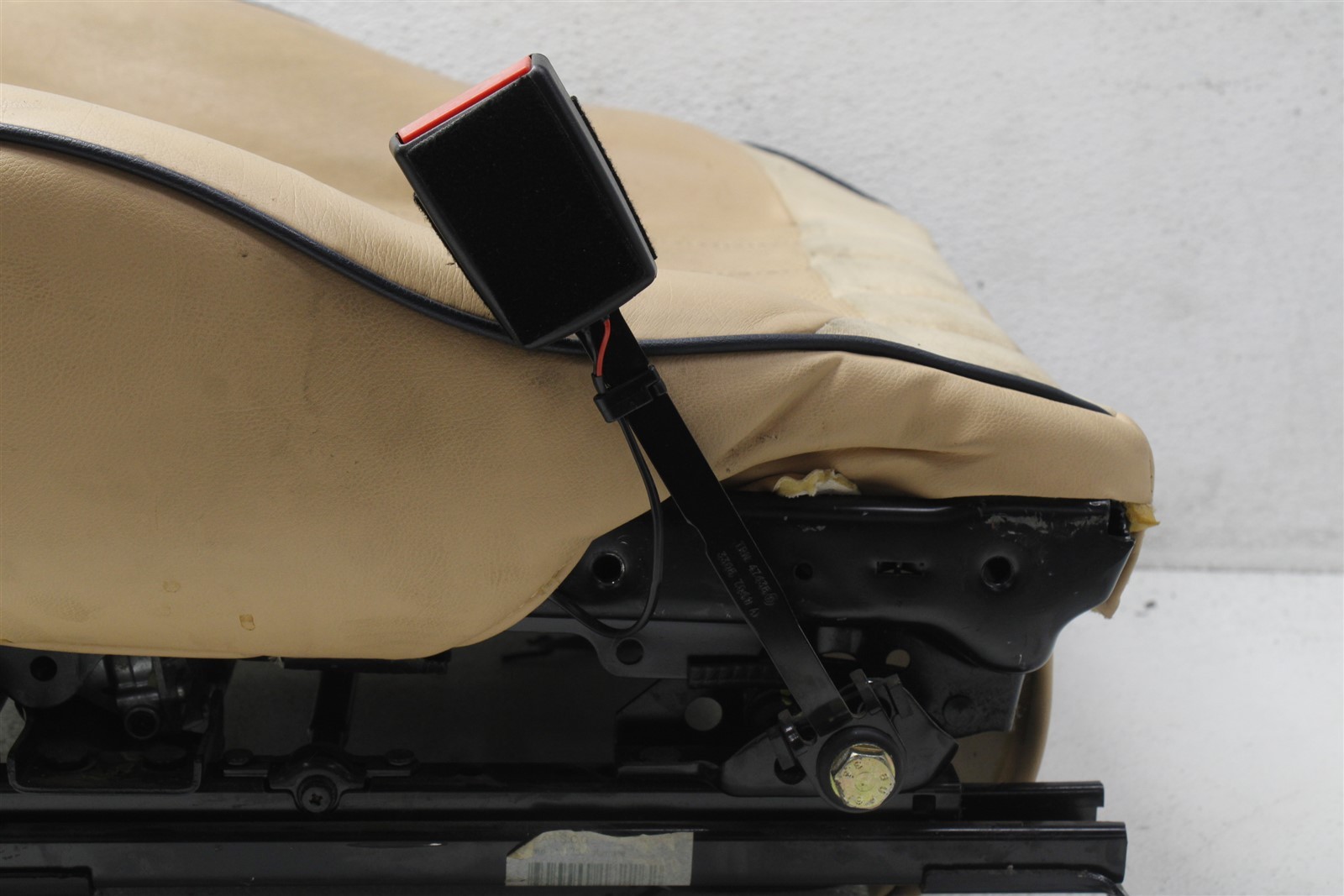 2003-2008 Maserati Quattroporte Front Right Seat Bottom OEM 03-08