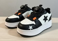 Black and White Youth Roller Skate Shoes with Detachable Wheels Star Design